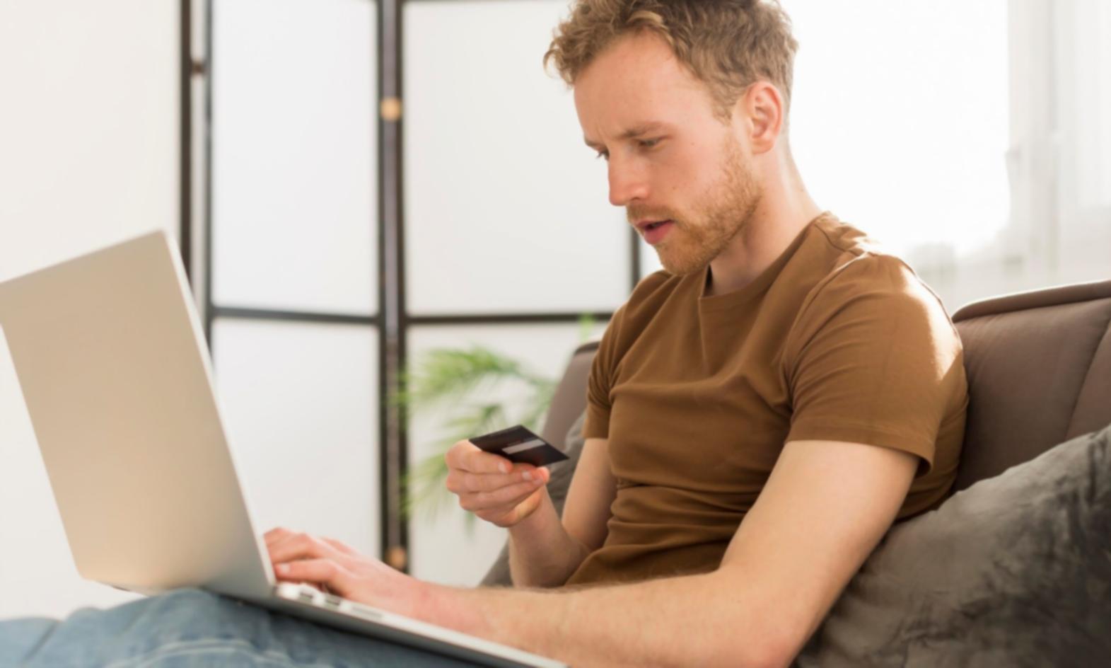 Financial data analysis workspace