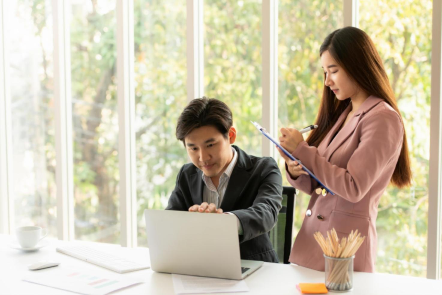 Portfolio performance analysis interface